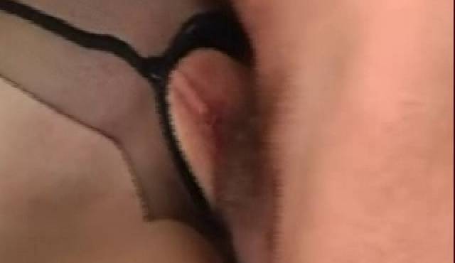 Redhead frau in black hose gets fucked